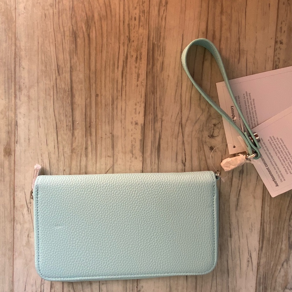 ThirtyOne Teal Wristlet